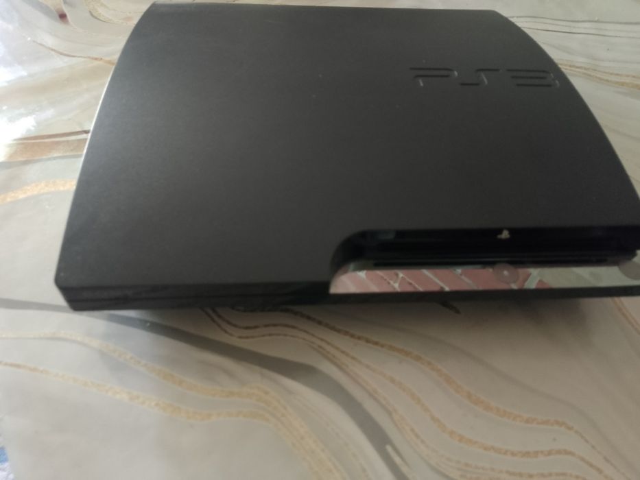 Продам playstation 3 б/у