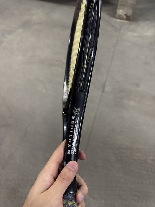 Тенисная ракетка Yonex