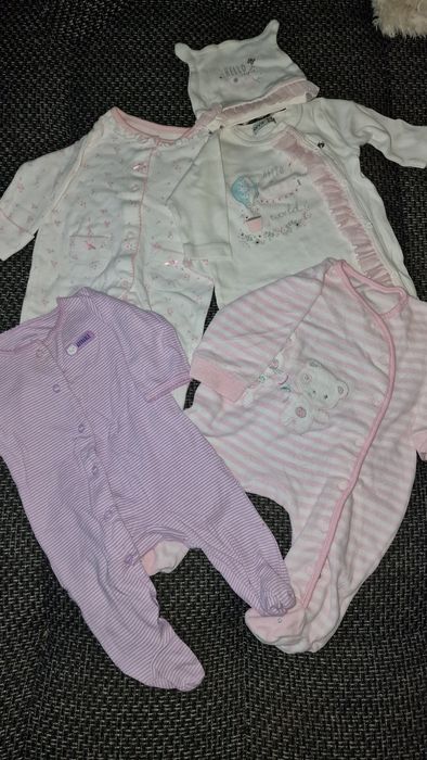 Лот бебешки дрешки за момиче размер 0-3 месеца