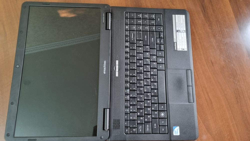 Ноутбук emachines