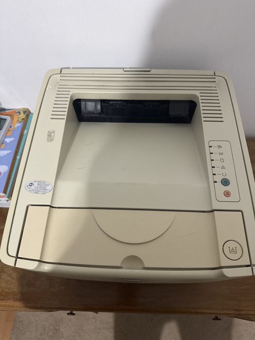 Imprimanta hp laserjet p2014