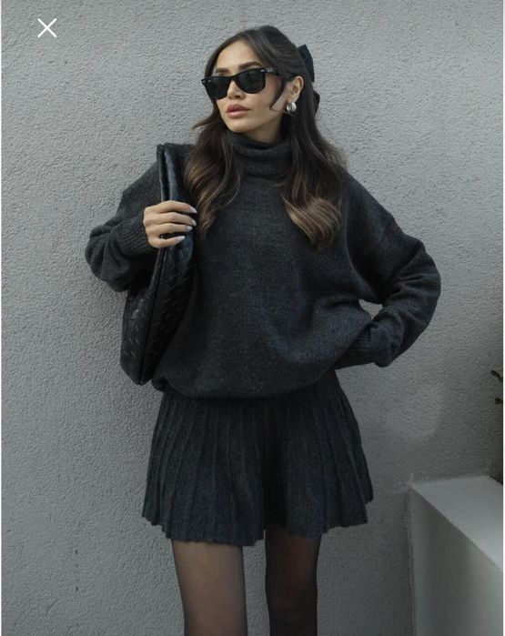 Дамски комплект от пола и блузка