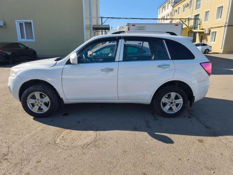 Продам Lifan X60 2014 год