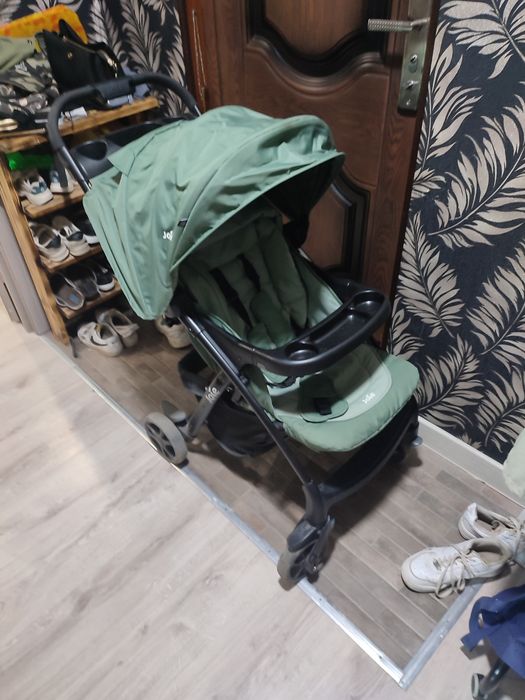 Коляска .Детская коляска JOIE