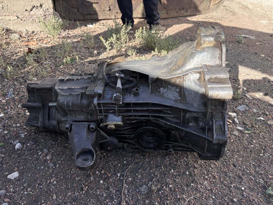 Продам мкпп на ауди 80