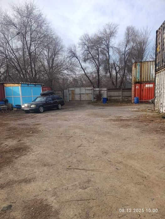 Участок 0,88 га в черте города