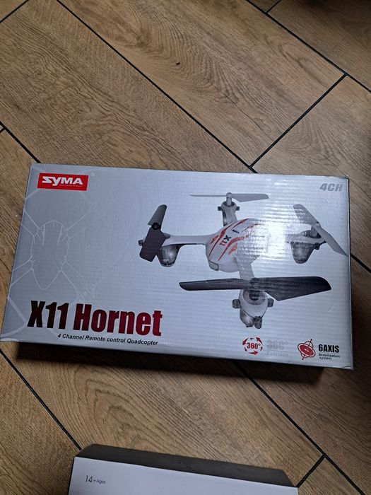 Квадрокоптер радиоуправляемый с пультом