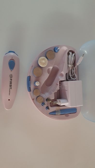 Комплект за педикюр и маникюр