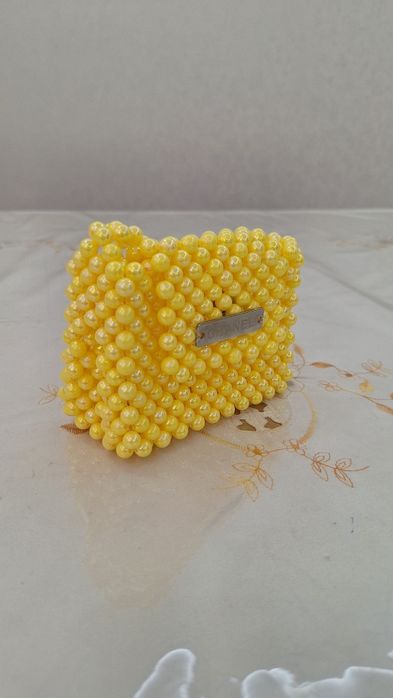 Sumka kotasi 100.000 sumka kichkina 90,000 plastik soladigan 60,000