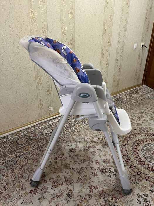 Продам детский столик