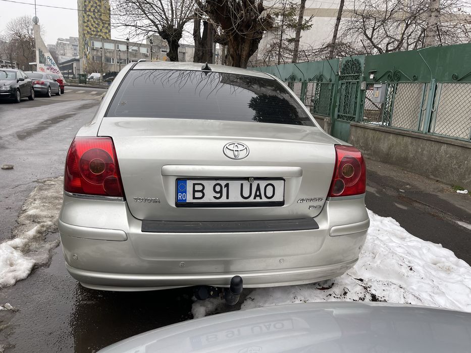 Dezmembrez Toyota Avensis T25
