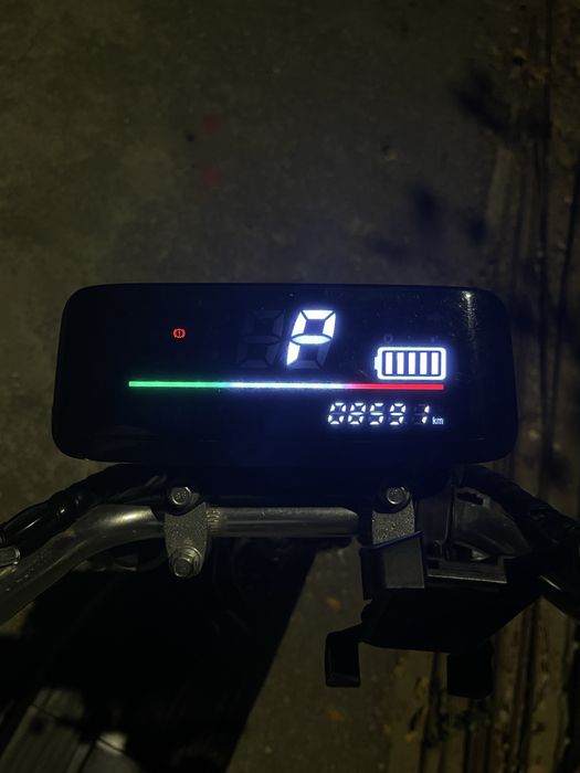 Vând scuter electric FULL