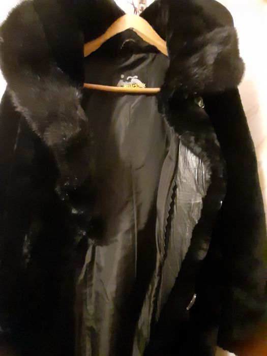 Шуба цигейковая. Натуральная.