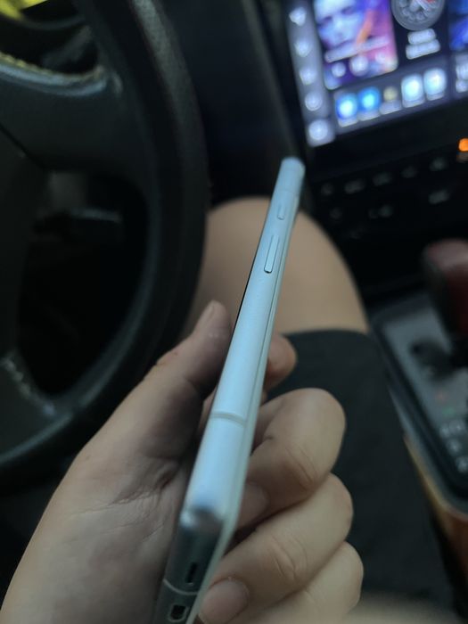 Google Pixel 7a в отличном состояний