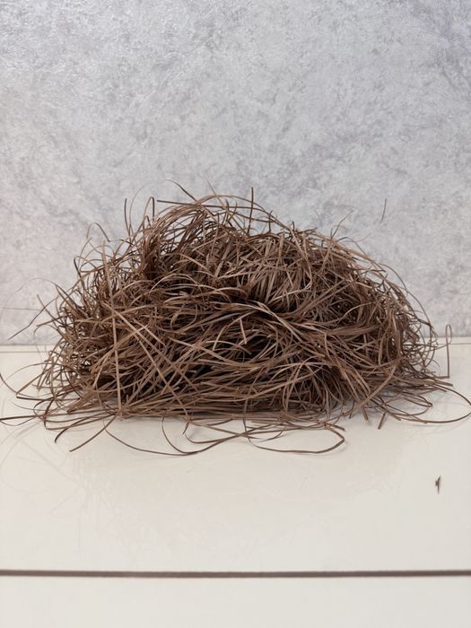 Бумажная стружка наполнитель для упаковки подарков. Красный синий черн