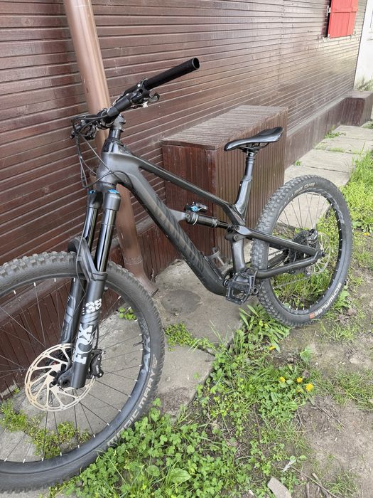 Bicicleta Canyon Spectral full suspension  2023 , aporape nou, cu imbunatatiri