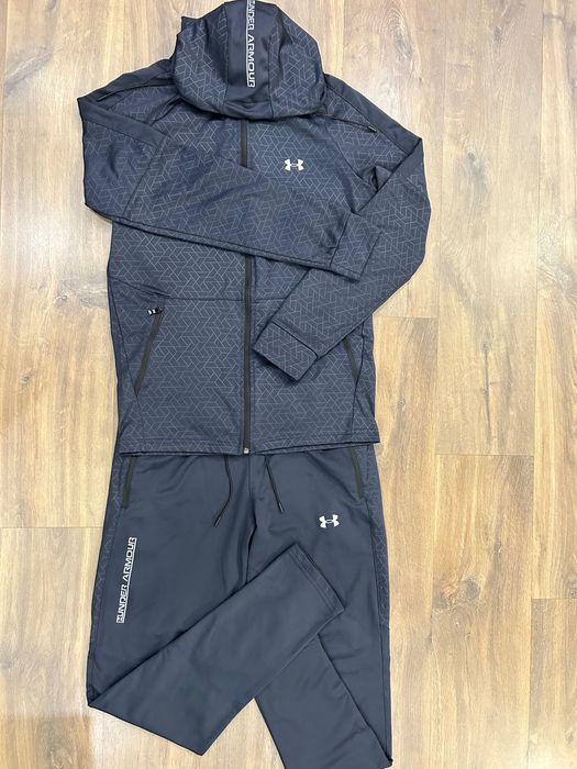 ОРИГИНАЛЕН ЧИСТО НОВ екип на Under Armour