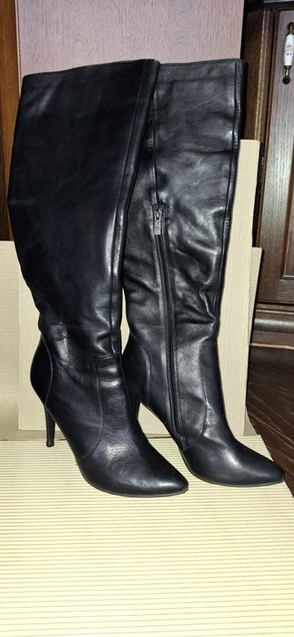 Дамски ботуши естествена кожа .