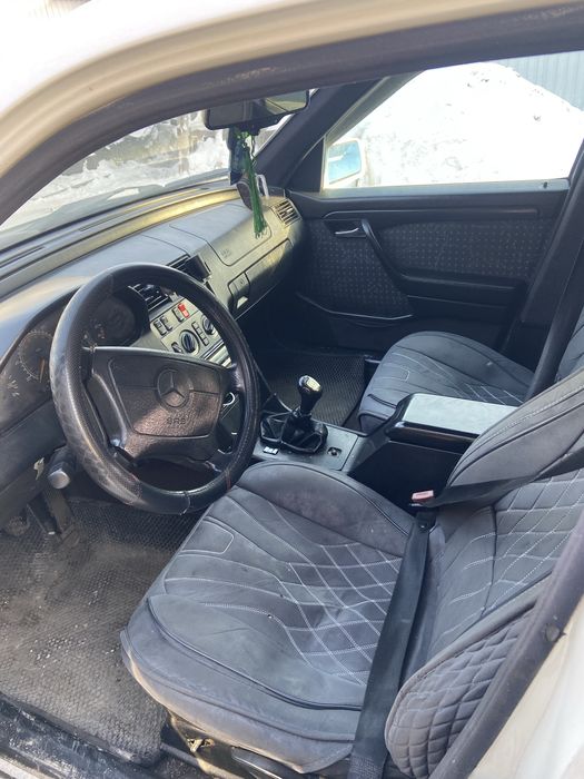 Продам мерса с180