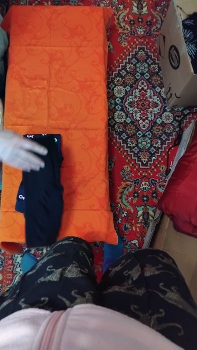 Продам штаны на девочку 5-6 лет