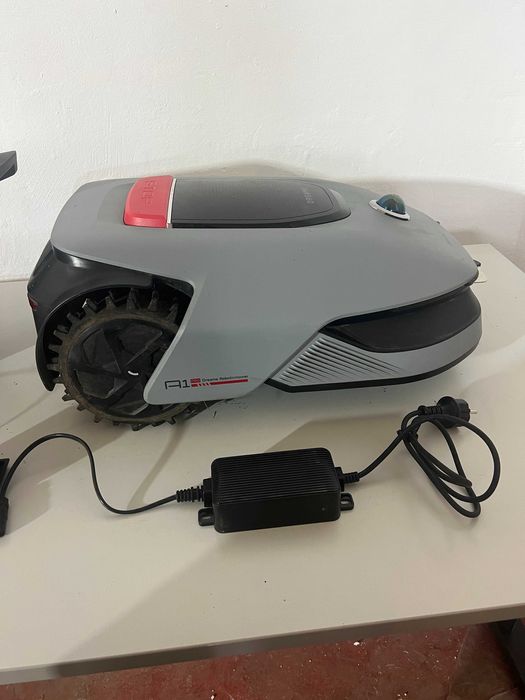 Robot de tuns gazonul Dreame A1 Pro
