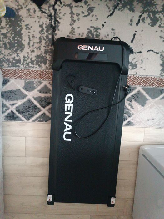 Беговая дорожка GENAU