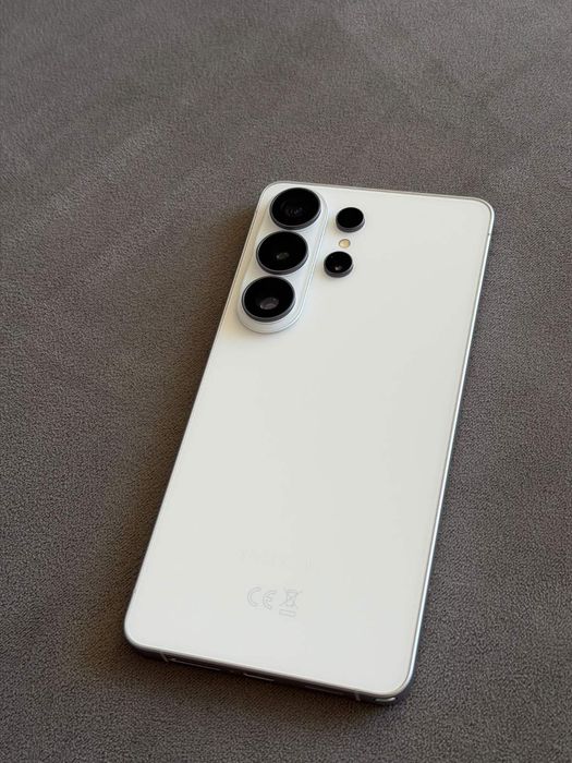 Samsung Galaxy S26 Ultra 256GB – На 3 месеца, Пълен комплект + Кейс и Адаптер