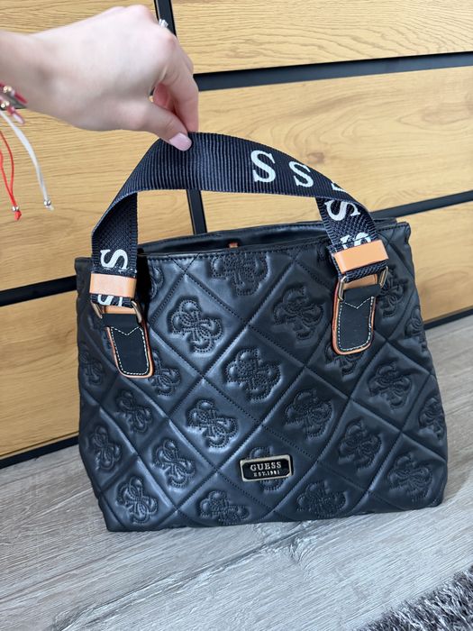 Дамски чанти Lo*uis Vuitton, D*ior, YSL, G*uess