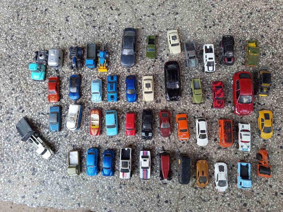 Малки колички и 3 среден размер