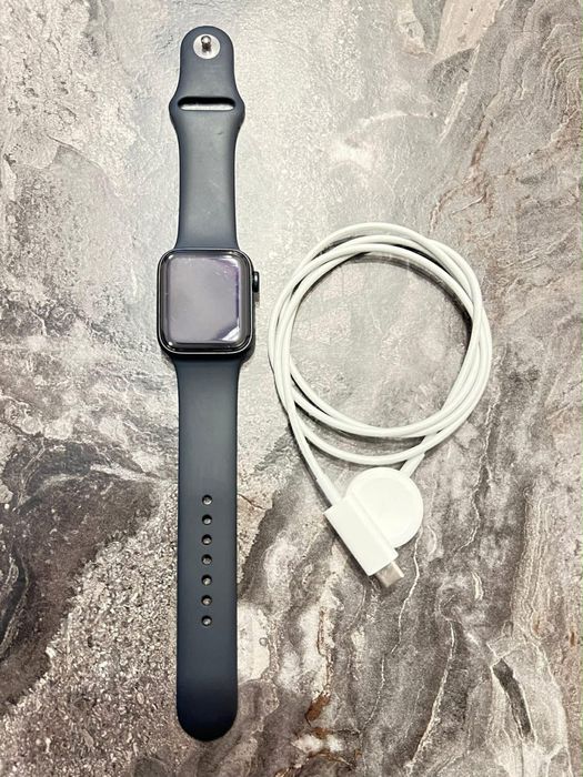 smart watch ios model SE 2022