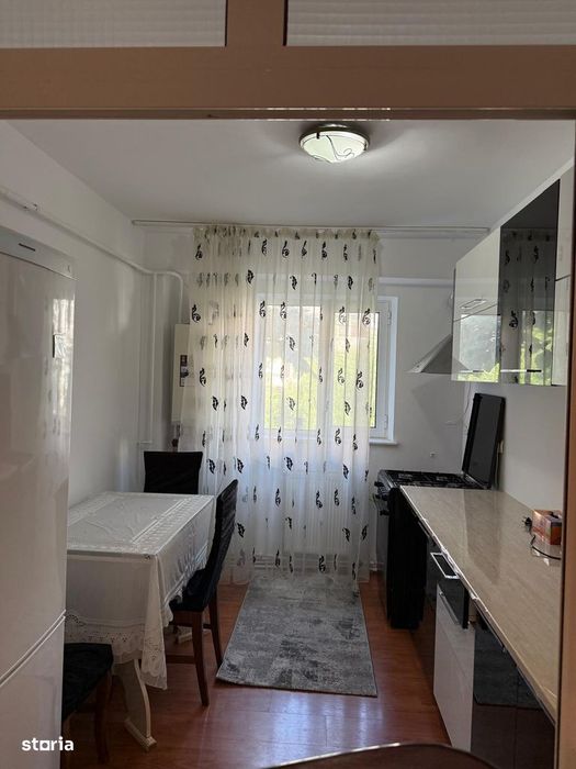 Apartament doua camere decomandat - Mai multe