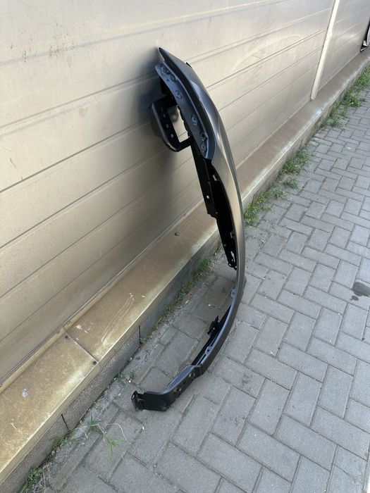 Крыло перденее правое левое Renault Duster