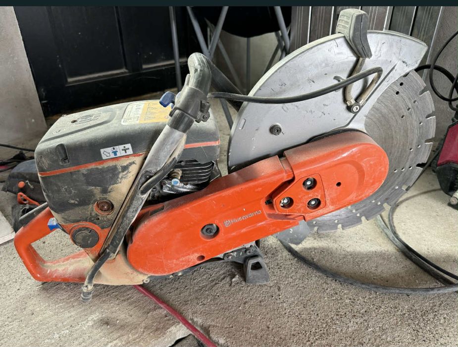 De inchiriat compactor /drujba beton / generator 110/220 / turbojet