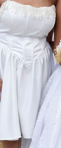 Роклите се продават!