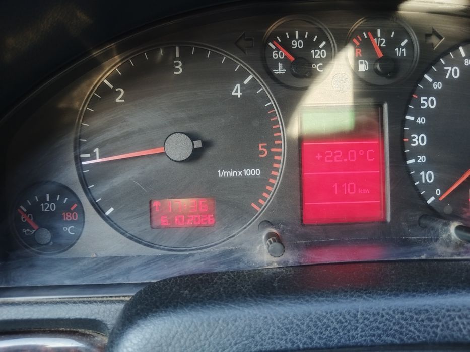 AUDI A4 Avant 2001 — imagine 3
