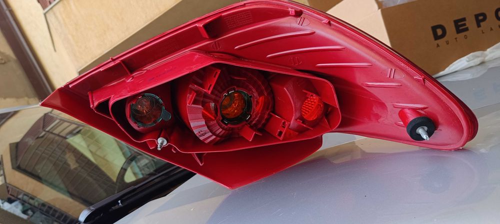 Десен стоп за Пежо 307