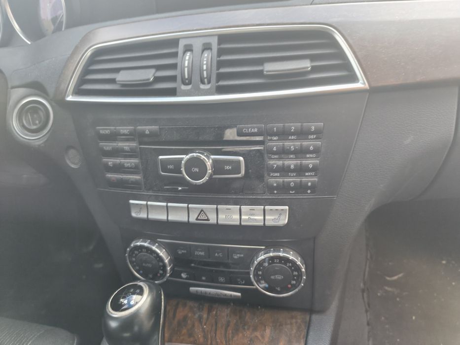 Vând Mercedes Benz C200 diesel 2.2 l break