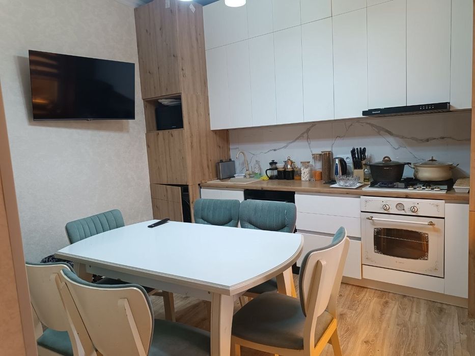 Сдаётся Коттедж со всеми удобствами на М. Ашрафий