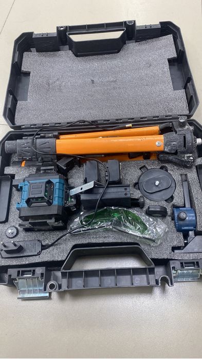 Лазерный уровень Bosch(ТМ79)