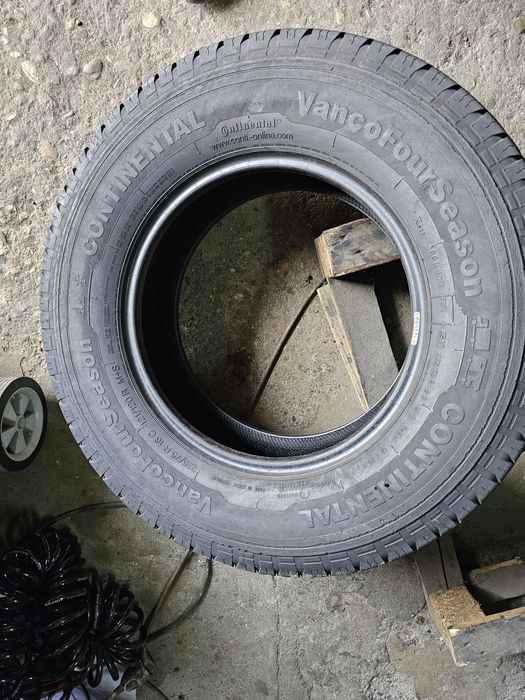 2 anvelope allseason 225 75 16C Continental