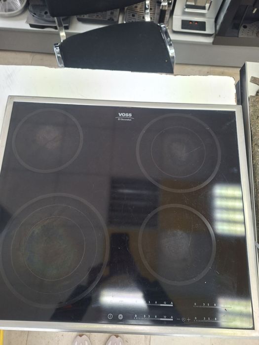 Стъклокерамичен плот за вграждане  Voss