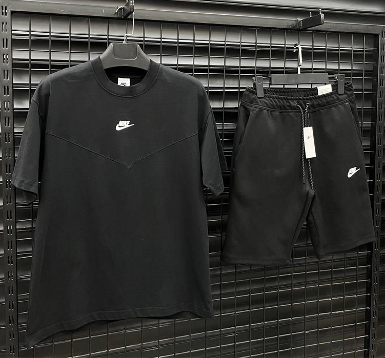 Летни Екипи Nike Tech Fleece / Jordan Къси Панталони и Тениска