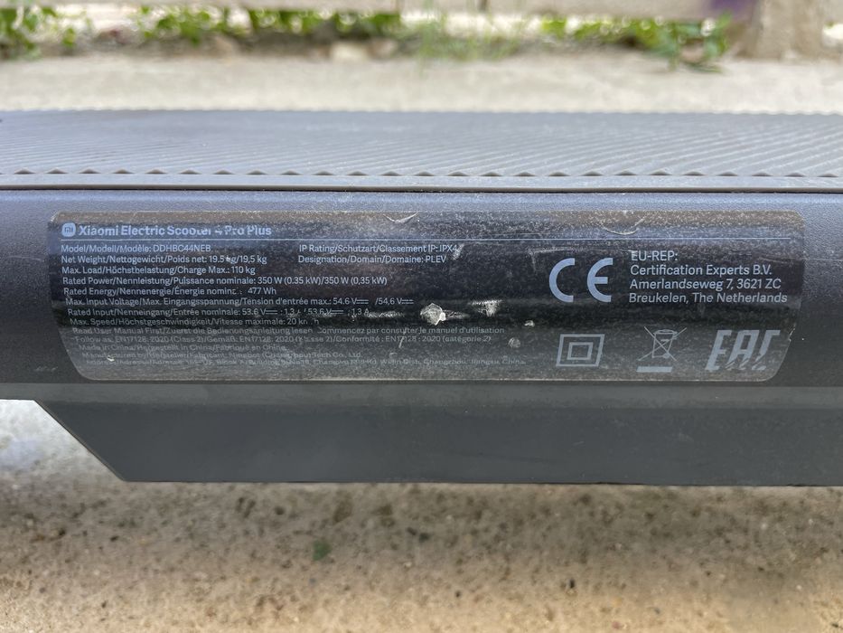 Vînd trotinetă 4Pro Plus.