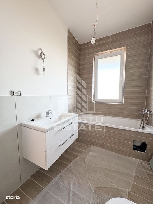 Apartamente cu 3 camere disponibile imediat, gradina de 103 mp.