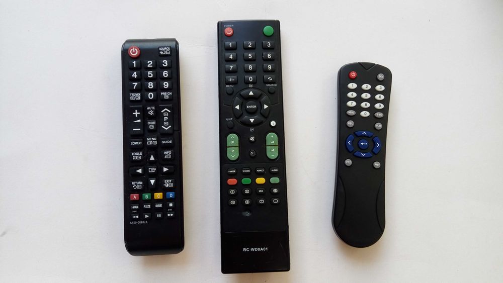 Telecomenzi diverse cu preturi incepand de la 20 lei.