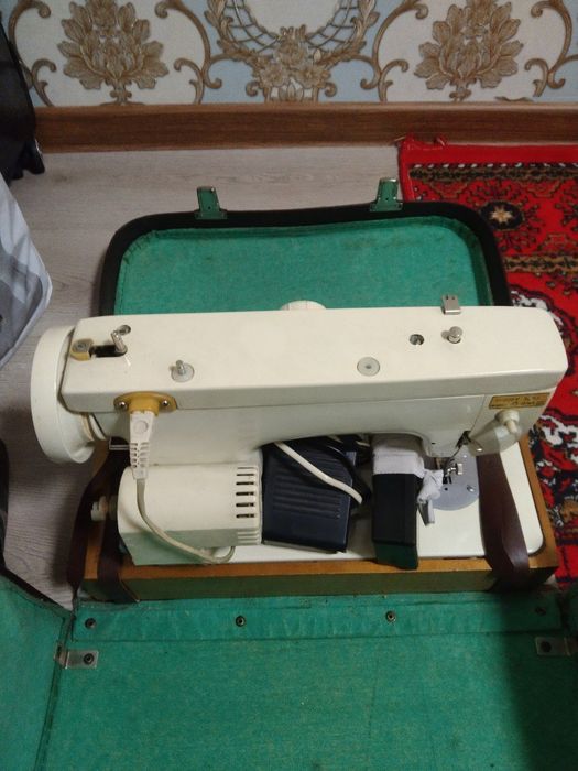 Швейная машинка чайка