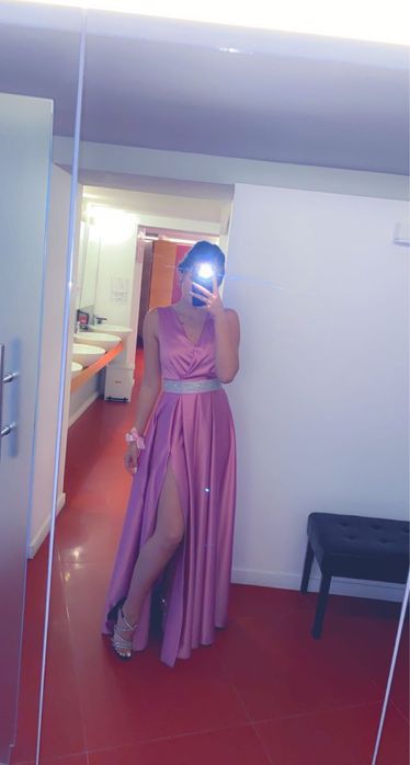 Rochie lungă purtată o singură dată