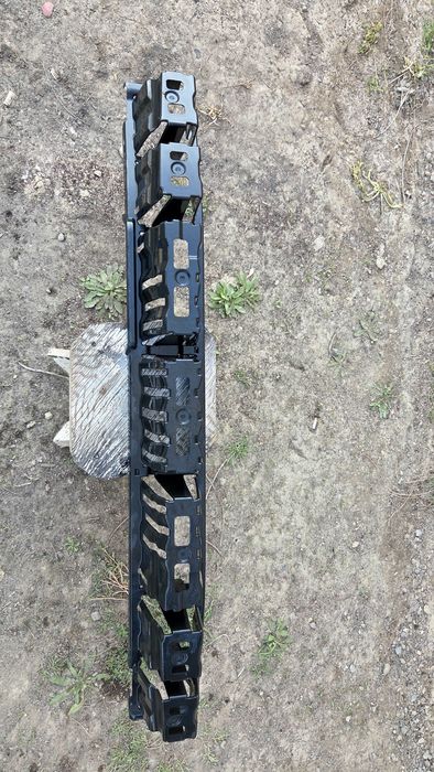 Наполнитель бампера Инфинити FX35, FX37, FX50