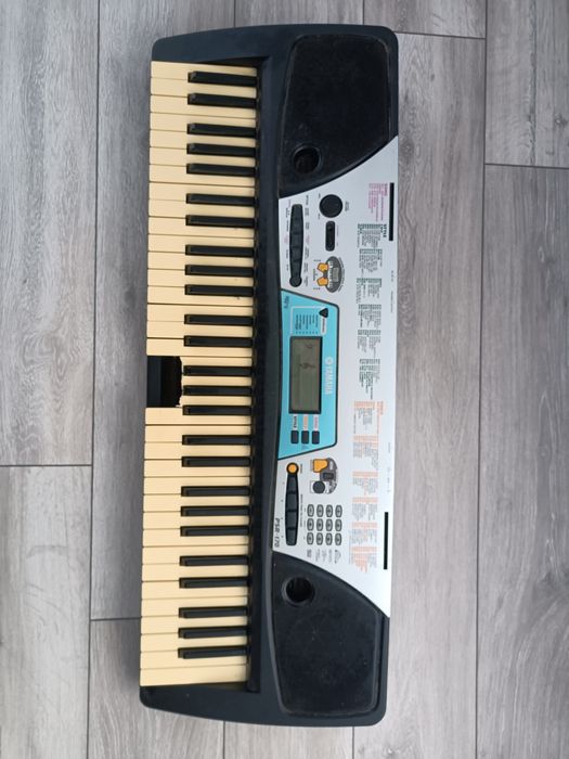 Vând orga Yamaha PSR-170