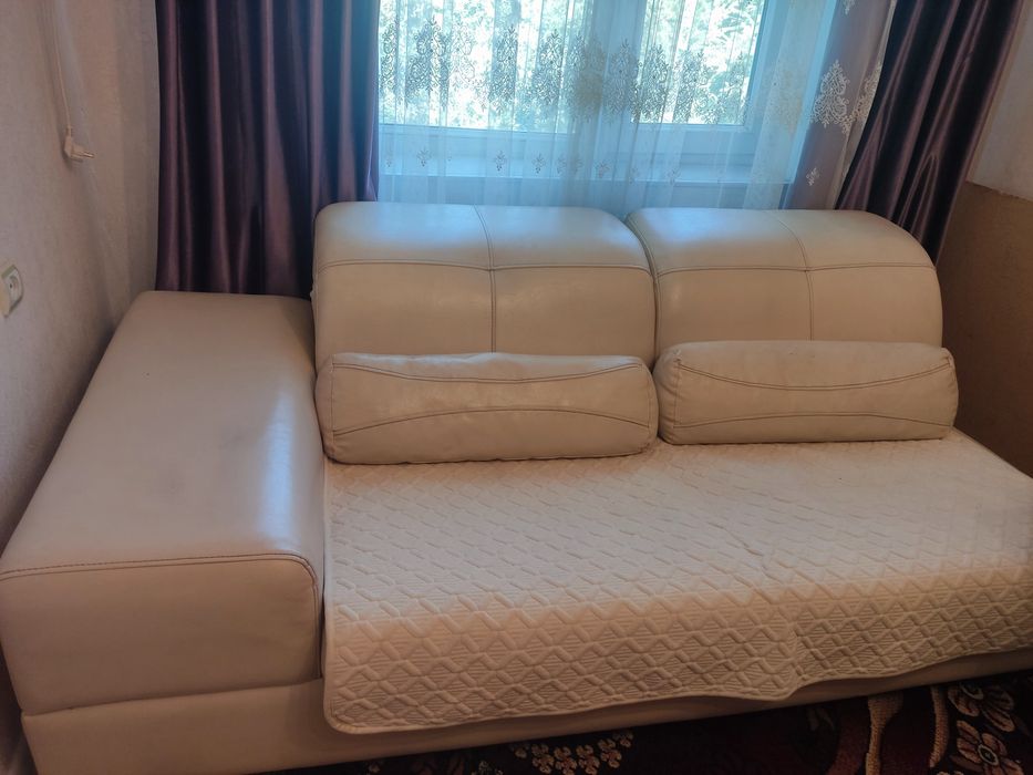 Продам диван, кресло